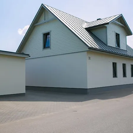 公寓 Lubja 派尔努